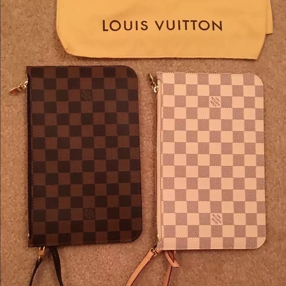 Louis Vuitton Handbags - LOUIS Vuitton Azur pochett MM